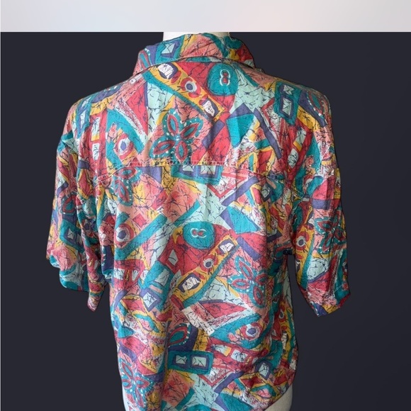 Colorful Button-Up Top - Picture 3 of 4